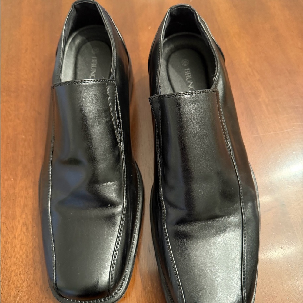 Men's Black Leather Slip-On Dress Shoes